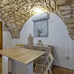 Apartment La Casetta Di Pietra *